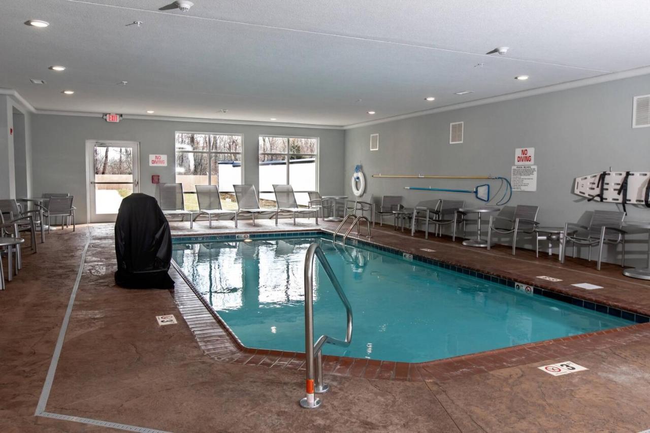 Towneplace Suites By Marriott Louisville Airport Exterior foto